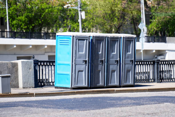 Best Portable bathroom rental  in Tipton, MO